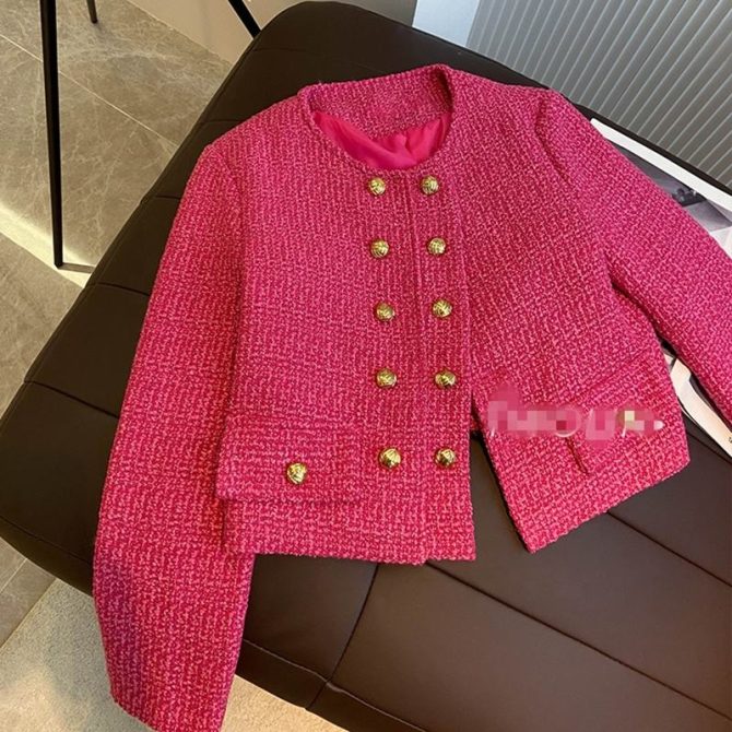 2023 Autumn Fashion Double breasted Gold Button Small Fragrant Coat Women's Versatile Short Vintage Coat
