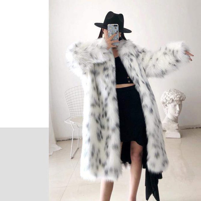 Wholesale Winter Black Spotted White Faux Fox Fur Overcoat Women's Teddy Coat - Image 3