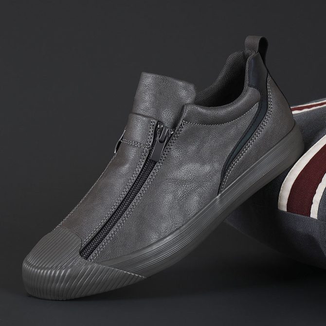 2023 black brown casual leather fashion style shoes Men's shoes breathable soft bottom leather shoes trendy - Image 5