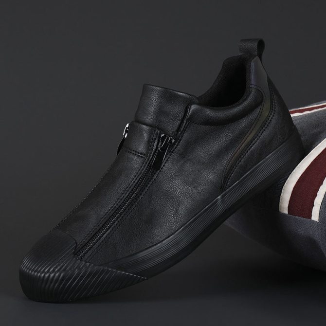 2023 black brown casual leather fashion style shoes Men's shoes breathable soft bottom leather shoes trendy - Image 3