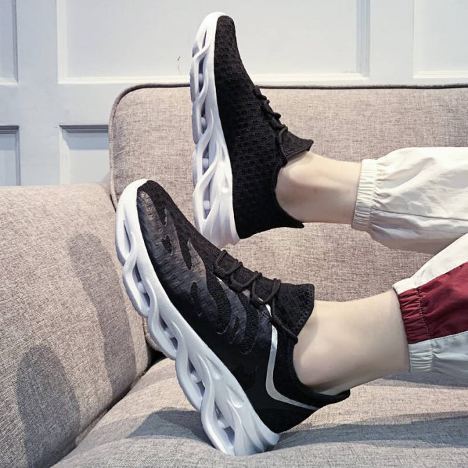 Customized men's other trendy shoes blade bottom layered pattern mesh casual shoes yee slow walking style sneakers - Image 4