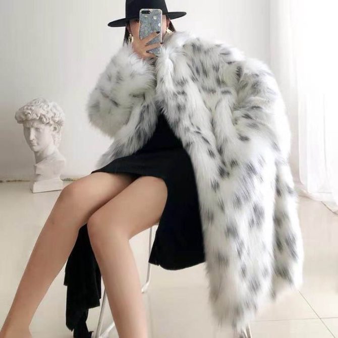 Wholesale Winter Black Spotted White Faux Fox Fur Overcoat Women's Teddy Coat - Image 2